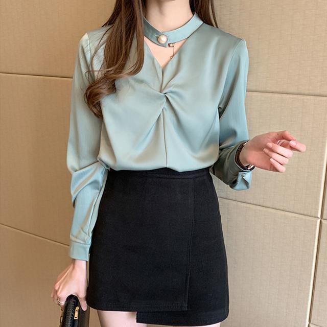 Spring simulation silk shirt women's long sleeve 2021 new design fashion minority top versatile temp