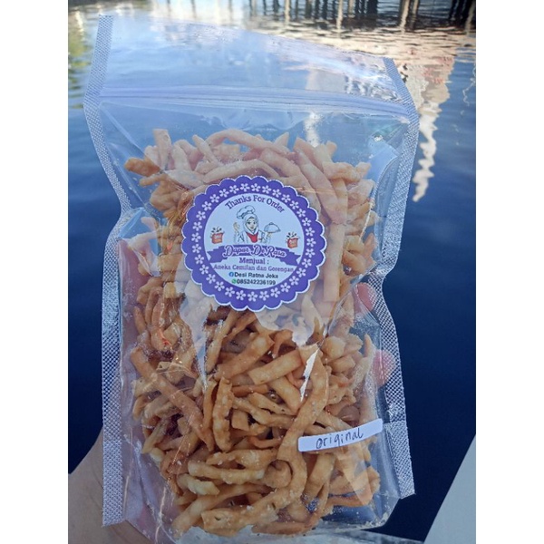 

Kerupuk bawang daun jeruk