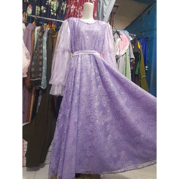 gaun brukat mewah lilac