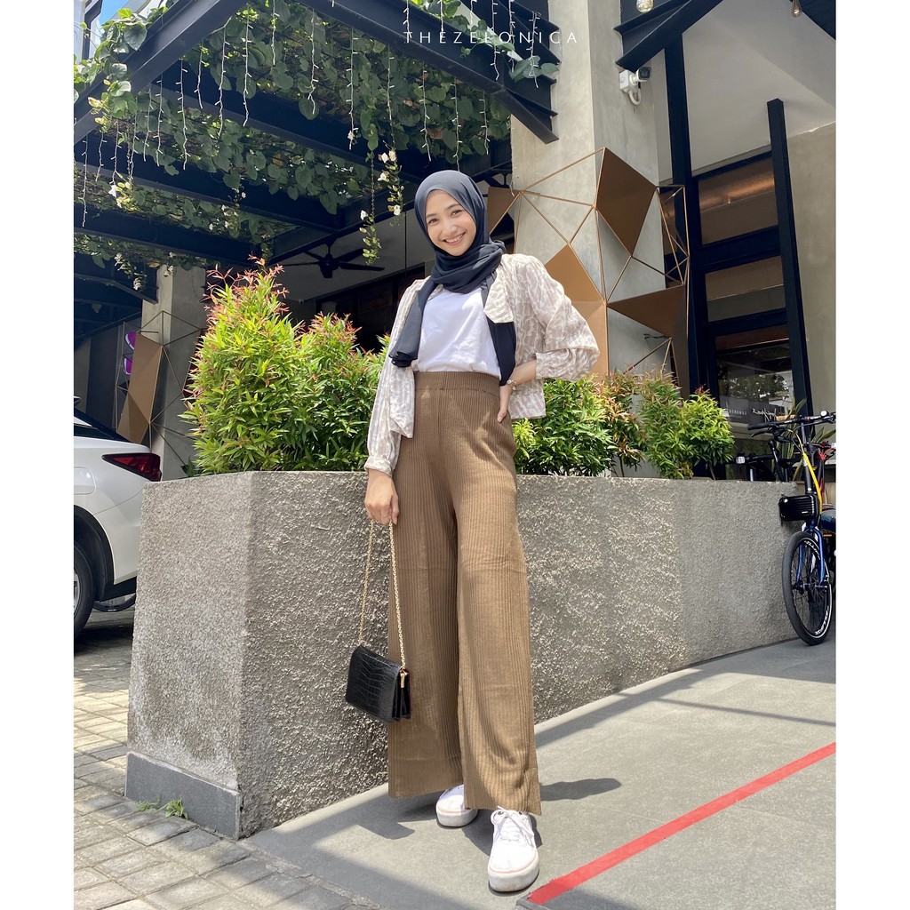 Zelonica Coco Pants Celana Bahan Rajut