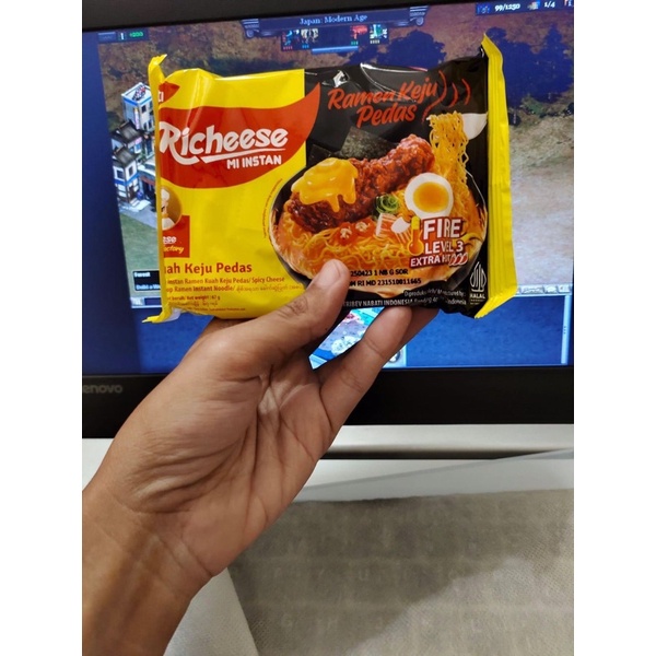 

mie richeese ramen keju pedas level 3 ( KARTONAN isi 40pcs)