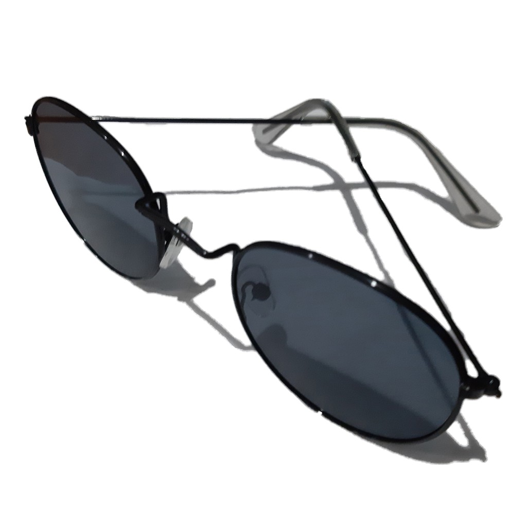 Kacamata Hitam Frame Logam