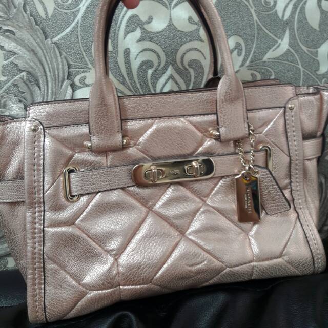 Preloved coach swagger 27