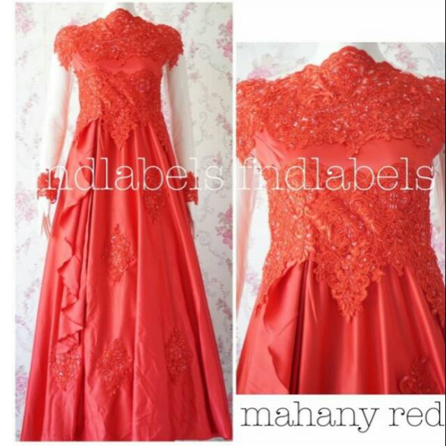 Mahany red kebaya gaun wisuda hijab