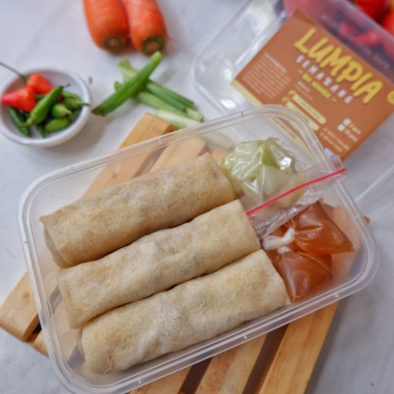 

Lumpia Semarang/ Lumpia Frozen/ Loempia/Loenpia/Lunpia Semarang/Lumpia Vakum/Vaccum (PAKET 3pcs)