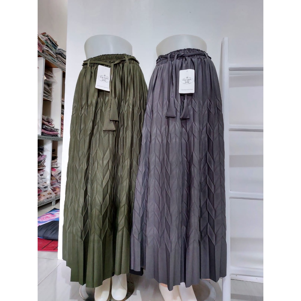 ROK PLISKET MOTIF DAUN PADI EXCLUSIVE / PLEATED SKIRT MOTIF DAUN PADI BAHAN PREMIUM KOSHIBO CREPE/ KOREAN CREPE TEBAL / REAL PICK