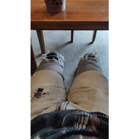 ripped jeans fuga size 29