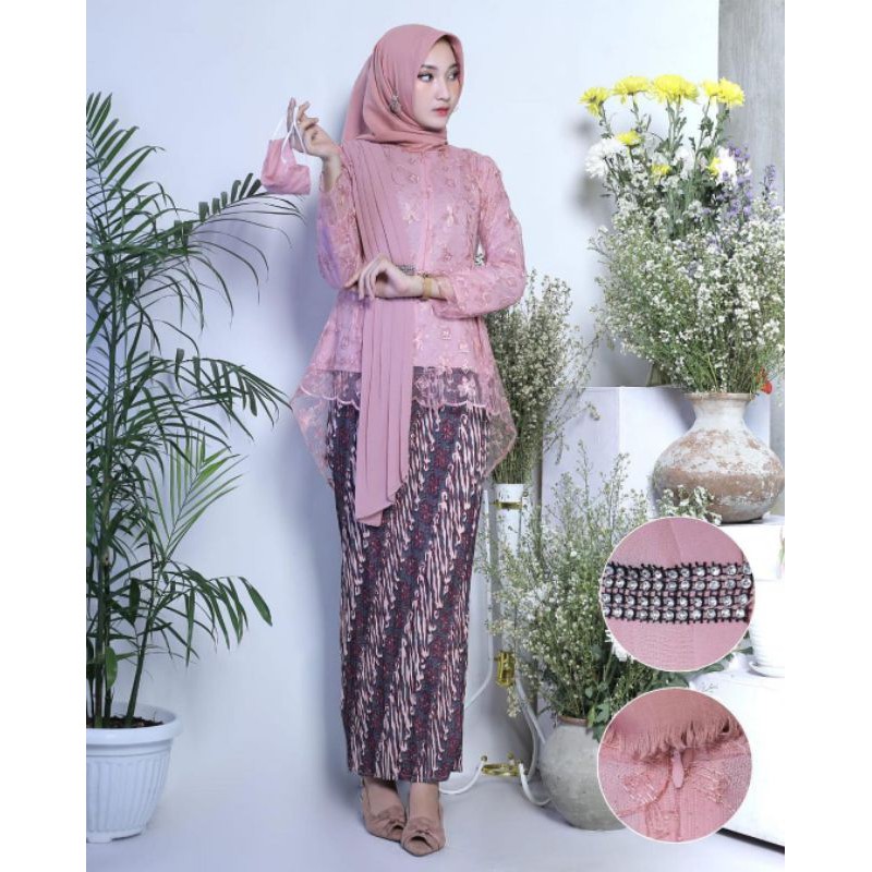 OUTFIT TERBARU • SETELEN KEBAYA TILLE BUSUI SELENDANG / KEBAYA JUMBO / KOMDANGAN PERNIKAHAN / AKAD-DUSTY