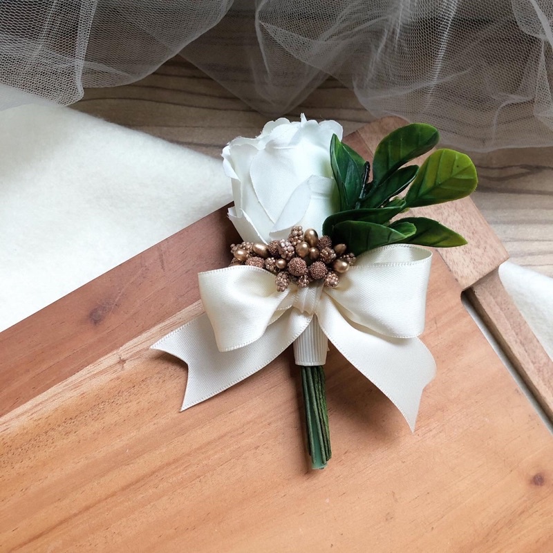 Pin Jas / Boutonniere Mawar / Rose