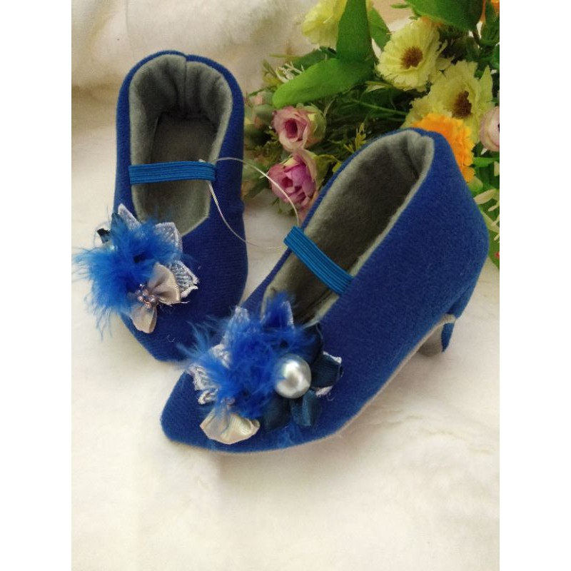 Nunu baby heels