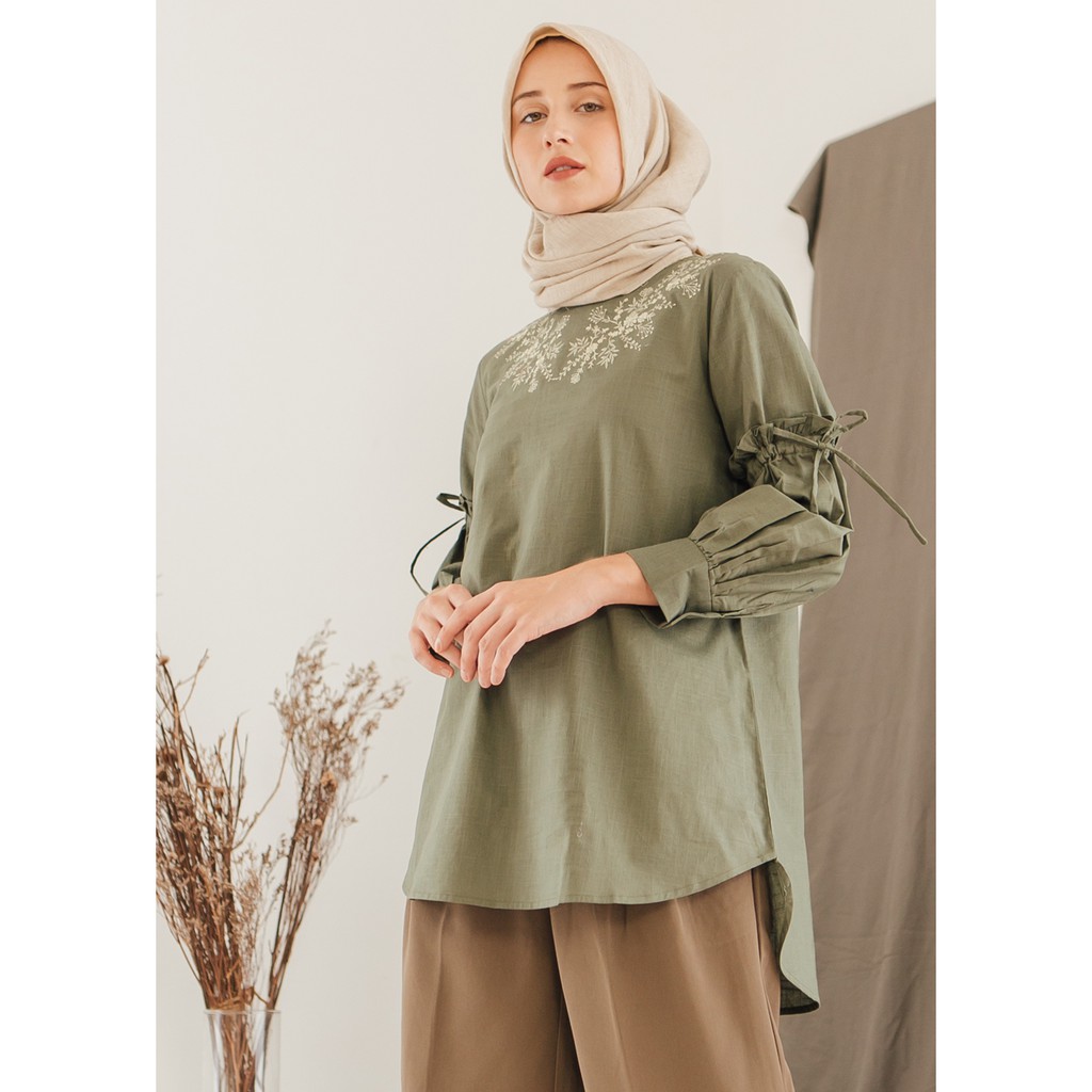 

Resya Top Olive