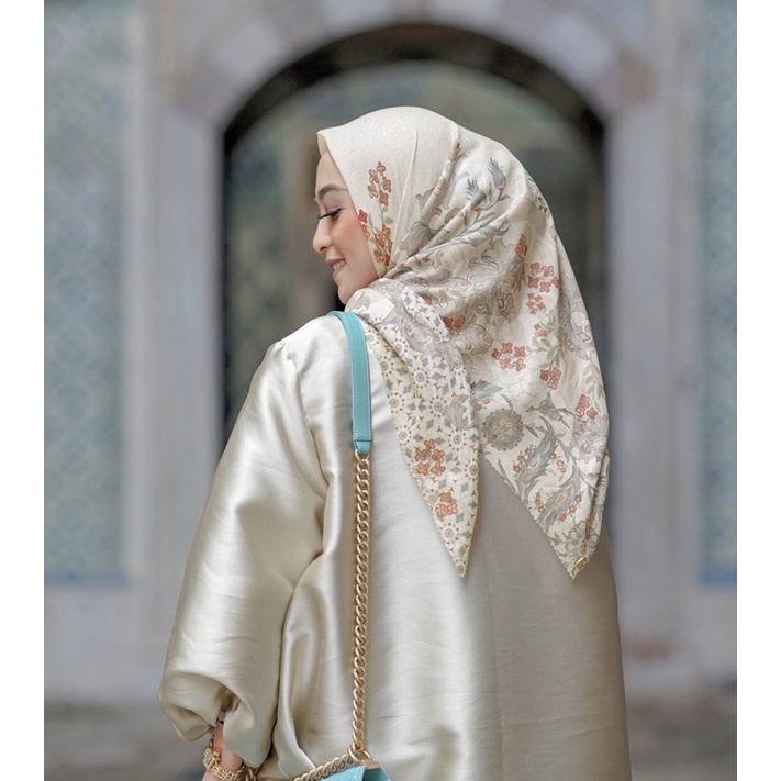 Topkapi scarf ivory buttonscarves