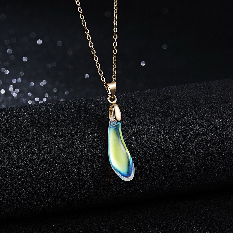 Kalung Rantai Klavikula Hias Liontin Opal Dripping Warna-Warni Gradasi Untuk Wanita