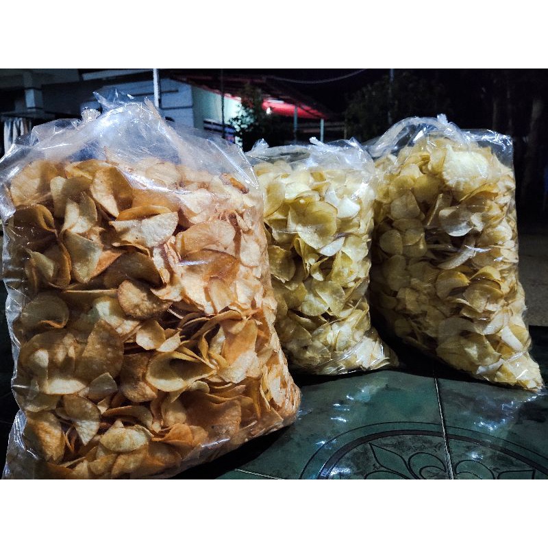 

Kripik singkong madura rasa bawang dan balado