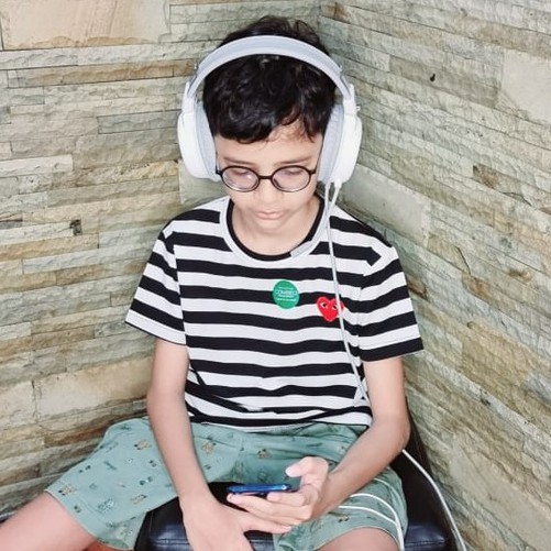 Kaos T-shirt Pakaian Anak PLAY COMME DES GARCONS GARIS NAVY PUTIH CDG / UNISEX