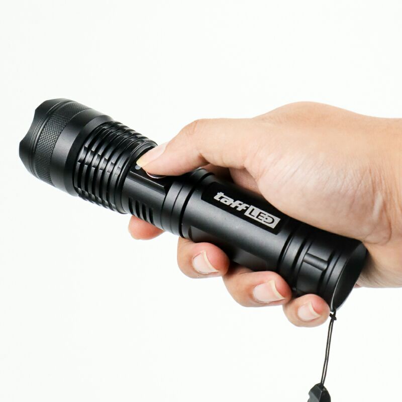 Senter LED Flashlight USB Rechargeable XHP50 With 1x18650 + EU Adaptor JHS522X