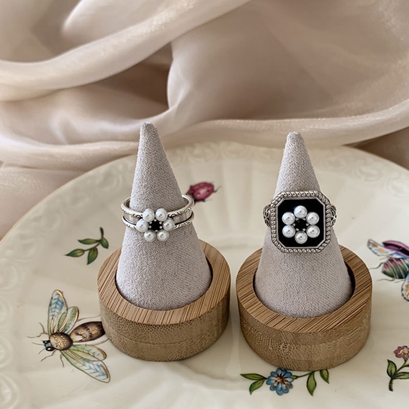 Vintage Open Ring Fashion Pearl Flower Square Black Personality Light Luxury Ring for Women