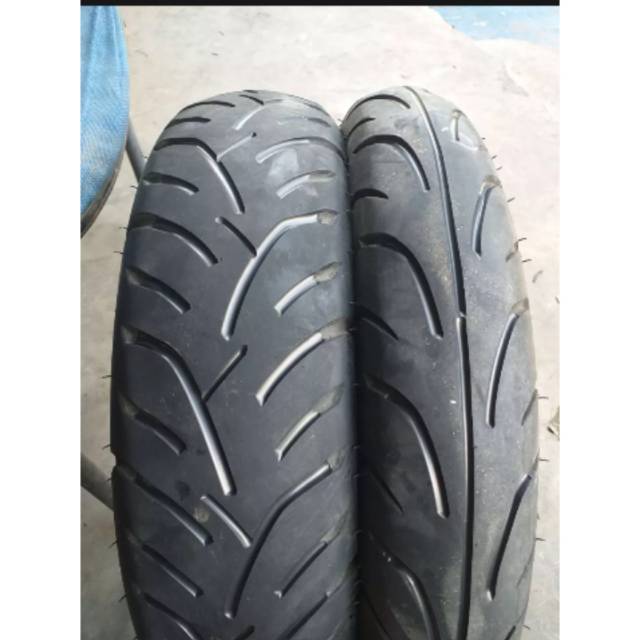 Sepasang ban Honda PCX