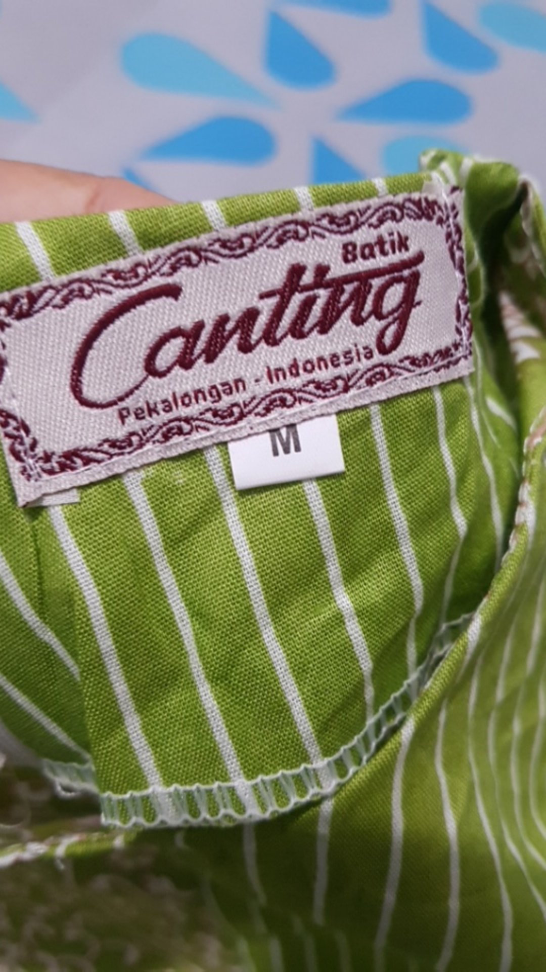 Blus Soft Bunga Salur Baju Atasan Batik Wanita Kerja Modern.