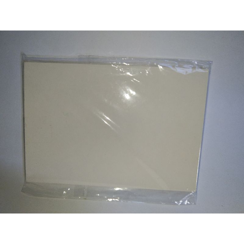 

Kertas Ivory Tebal Lembaran