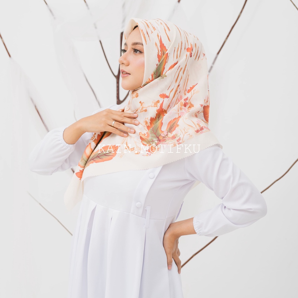 JILBAB MOTIF HIJAB SEGIEMPAT VOAL MOTIF PREMIUM JILBAB PRINT LASERCUT KERUDUNG SEGIEMPAT MOTIF MURAH-Maple Cream