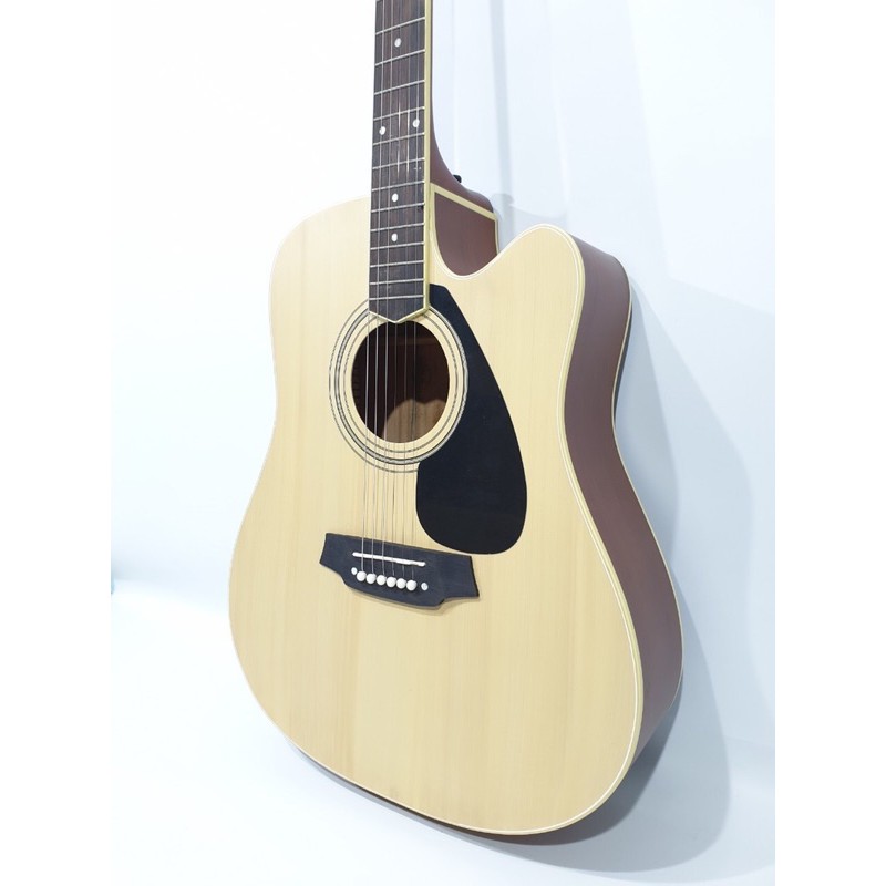 Gitar Akustik Merk Cole Clark Warna Natural Jumbo Spruce Pickguard Trusrod Senar String Murah