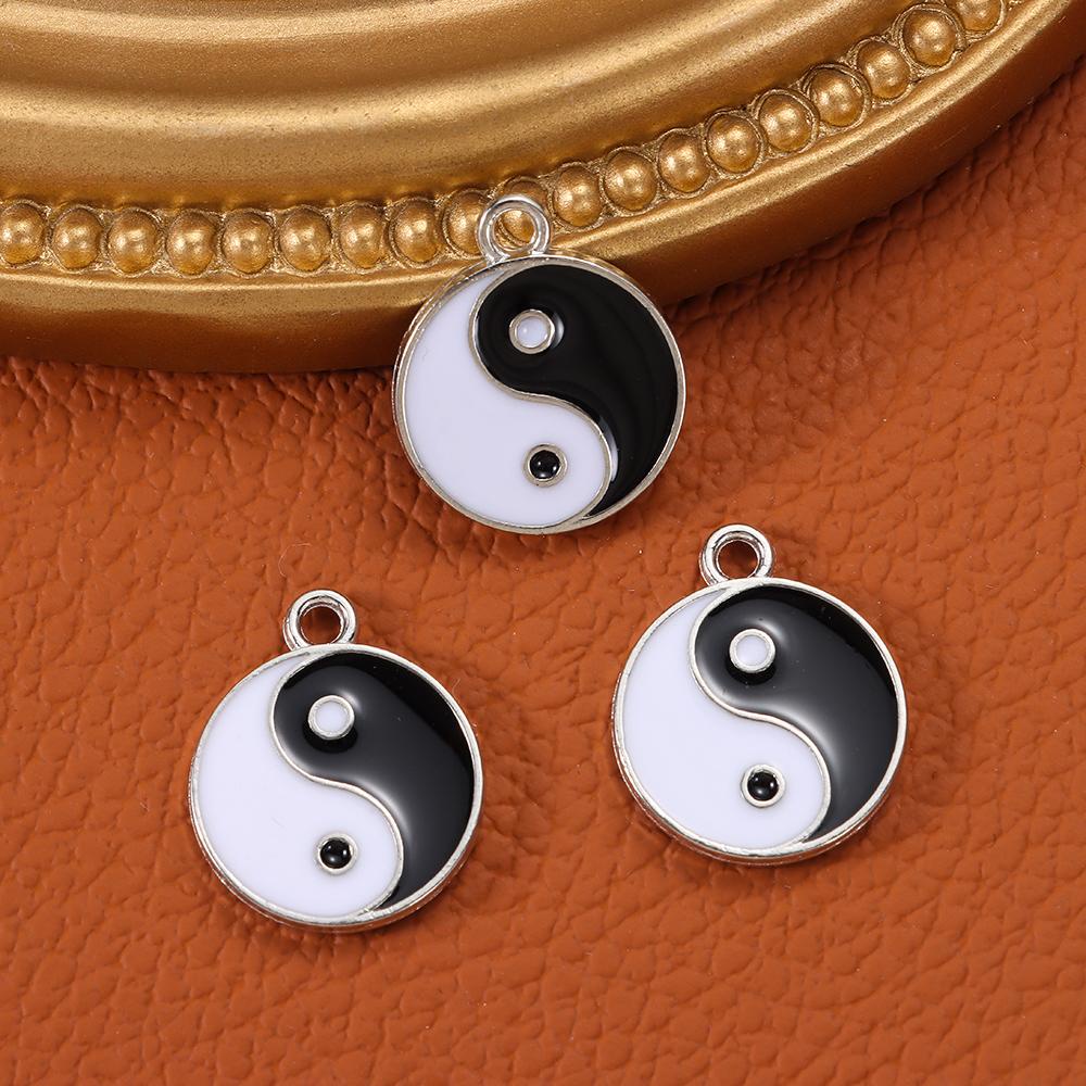 R-flower Yin Yang Pendant Fashion DIY Kalung Liontin Putih Hitam