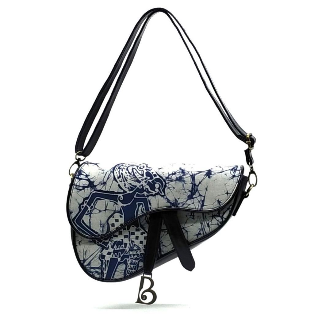 Tas Kulit Ndari Batika