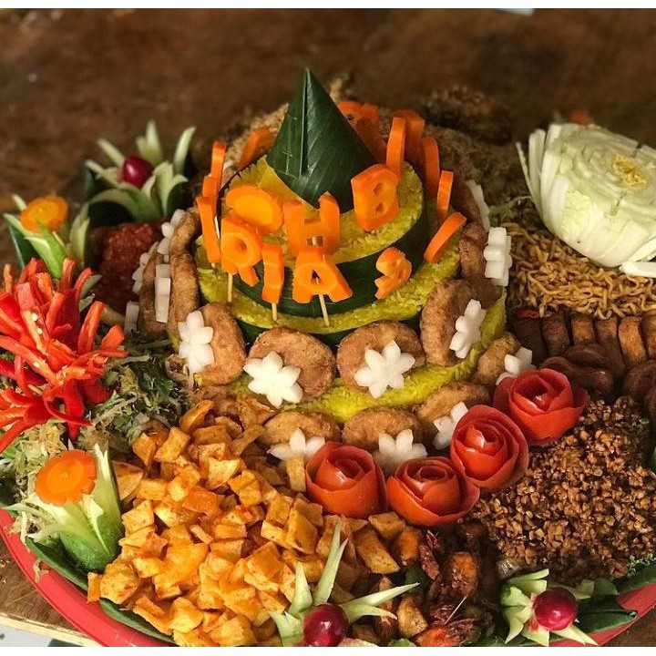 

Nasi Kuning Ulang Tahun Ukuran 20 Porsi