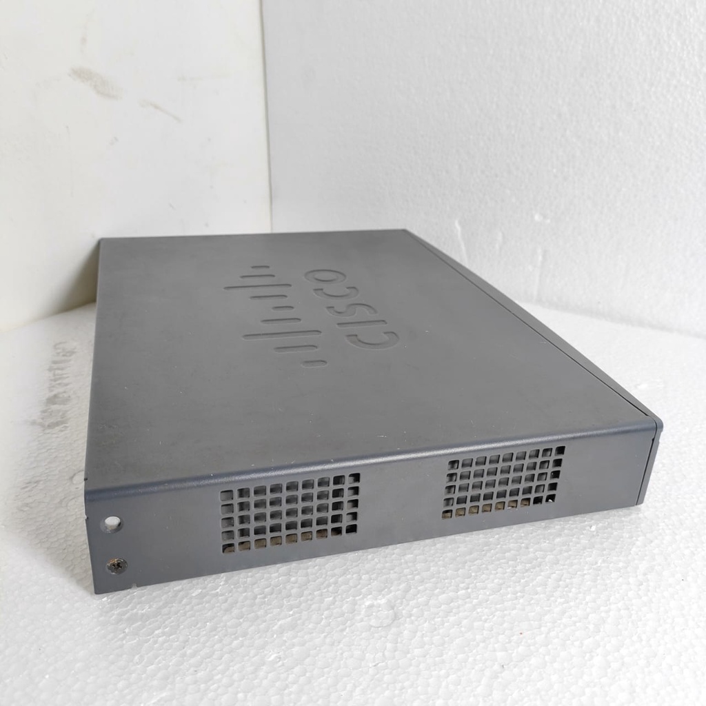 Router Cisco 881-K9 V01 800 Series