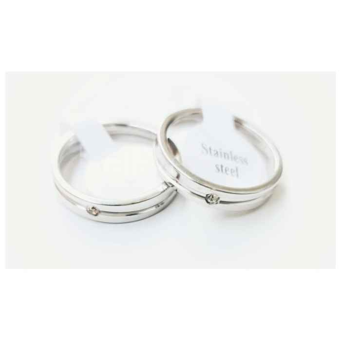 dari cicastore cincin titanium /Cincin Couple Pria Wanita Titanium Berlian