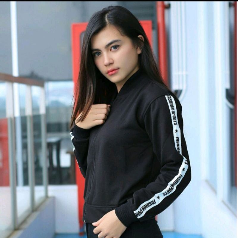 Fashion Sport Bomber - Jaket Bomber Crop Wanita