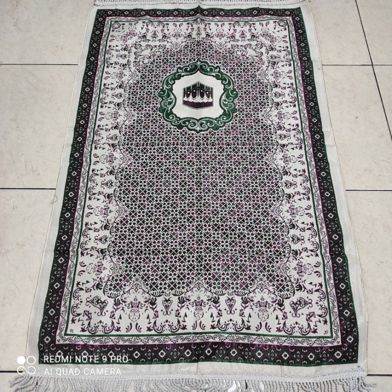 sajadah murah turky chenil rumbai tambang khusus motif kabah dan mesjid khusus warna putih bahan tebal