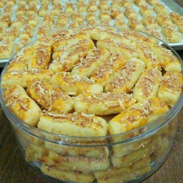 

Kue KASTENGELS KEJU hidangan LEBARAN ENAK GURIH dan LEZAT