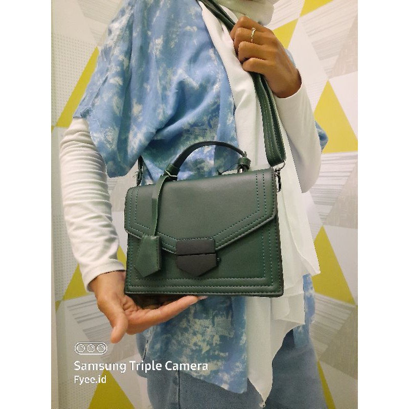 

Envelope Green Bag