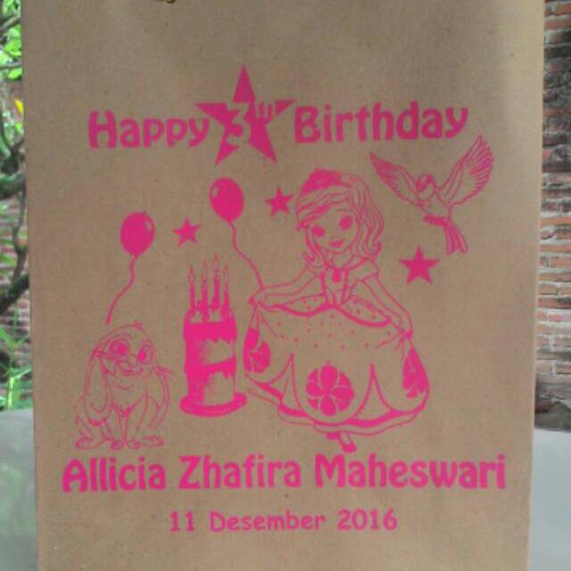 

Paperbag plus sablon ukuran sedang