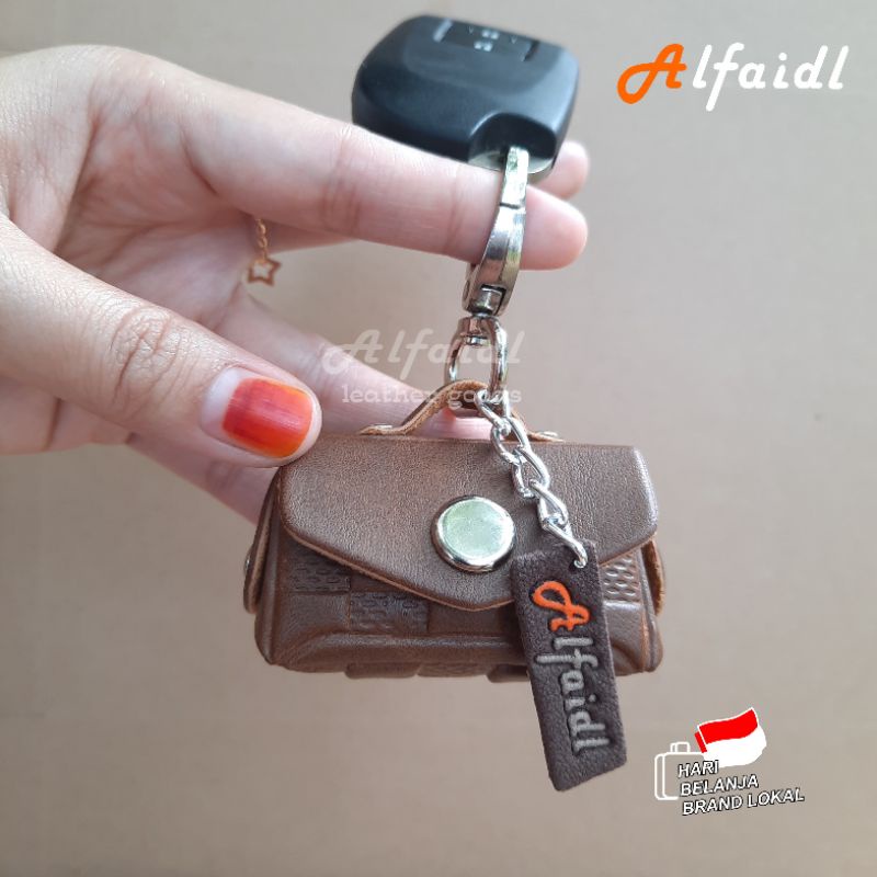 Dompet STNK Gantungan Kunci Mobil/ Motor Pengaman Kunci Mobil/ Motor Dompet Kunci Mobil/ Motor Original Alfaidl