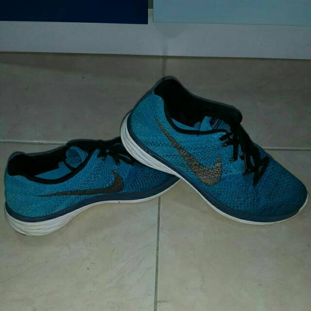 nike running (FLYKNIT LUNAR 3)