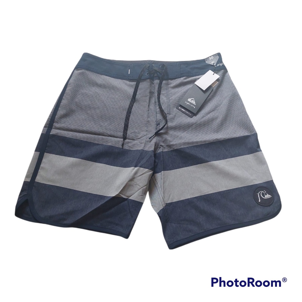 QUICKSILVER CELANA PENDEK COWOK