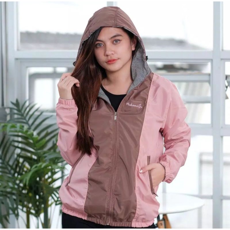 Jaket Wanita Valencia Jaket Hoodie Wanita Jaket Bolak Balik Terbaru ini