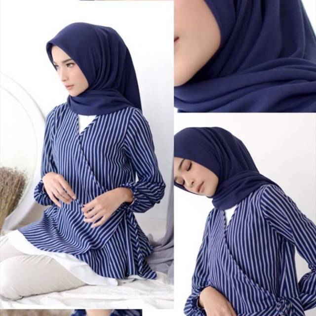 Summer Blouse Navy L by Wearing Klamby