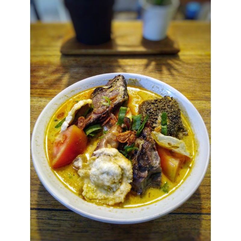 

Soto Babat Campur khas Soto Haji Irwan
