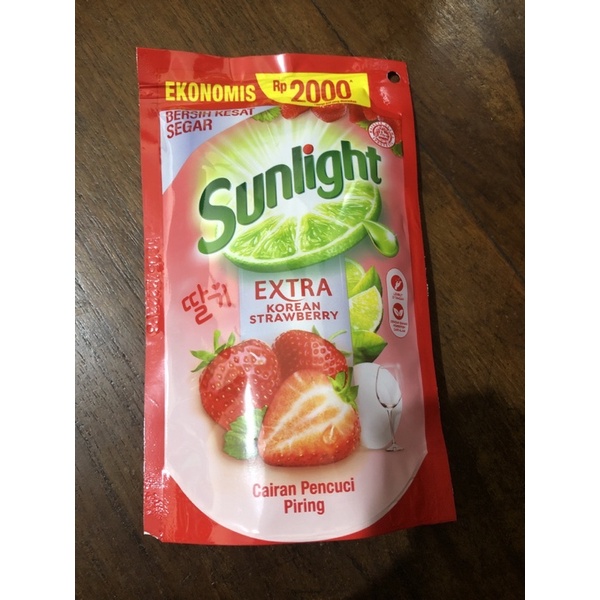 SUNLIGHT Korean Strawberry 2000 Pouch Merah