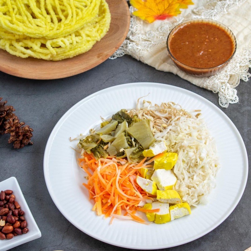 

Rujak Asinan Bumbu Kacang Pedas Manis