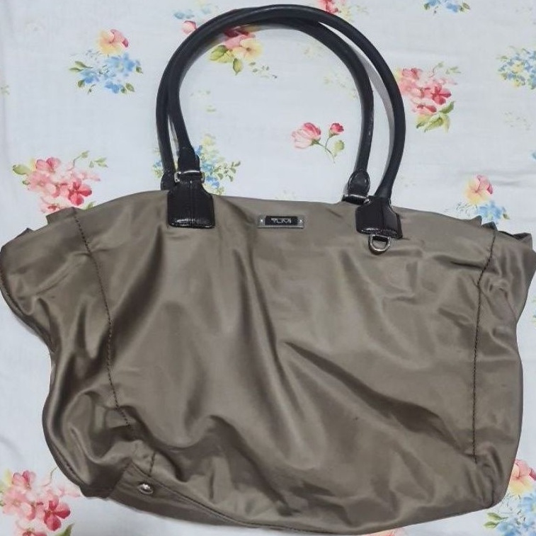 tote bag tumi preloved
