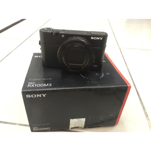 Camera Sony RX100M3 bonus Battery (Second)