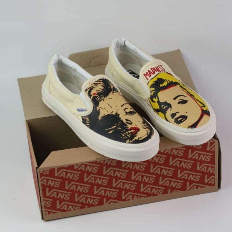 Sepatu vans slip on checker madness simpson spongebob crazywolrd  Pria dan wanita 36-43
