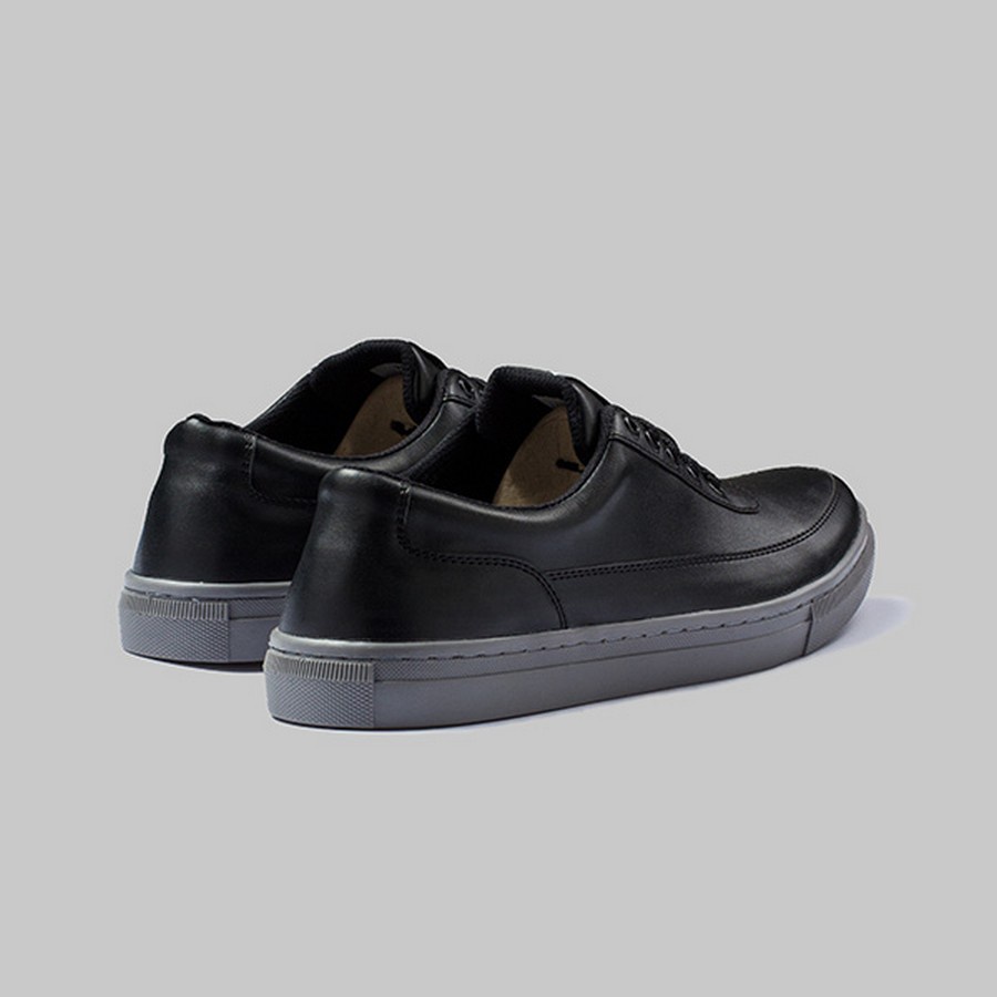 Sepatu Sneakers Pria Cowok Casual DEDRICK NAZ Amron Store