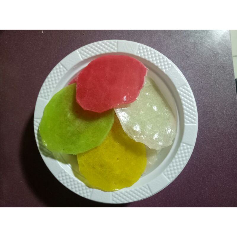 

Kerupuk warna warni
