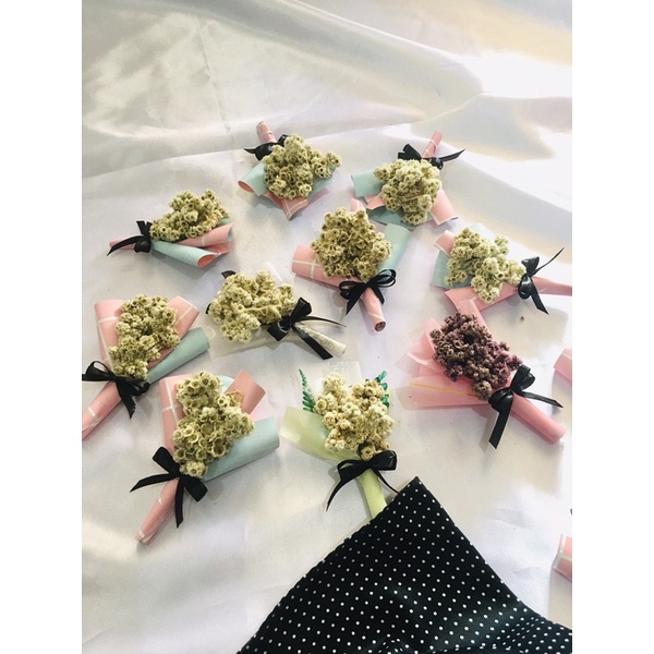 

Buket Edelweis Mini Custom